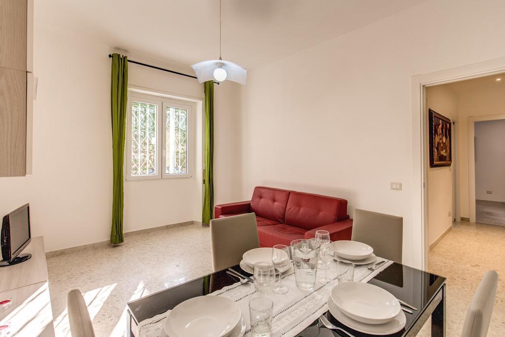 Daisy Guest House Colosseo Roma Camera foto
